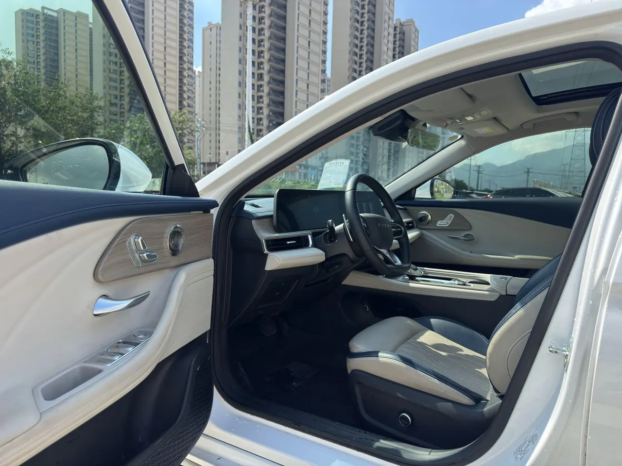 Chery 2022 Erez 8 1.6T Automatic Gear 9