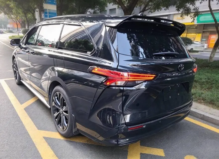 Toyota 2024 Sai 2.5 Stepless Premium Edition Automatic Gear 5