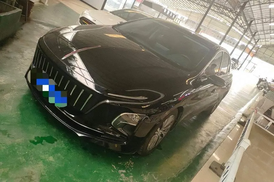 HongQi 2024 E-QM 5 610km PLUS automatic transmission - View 1
