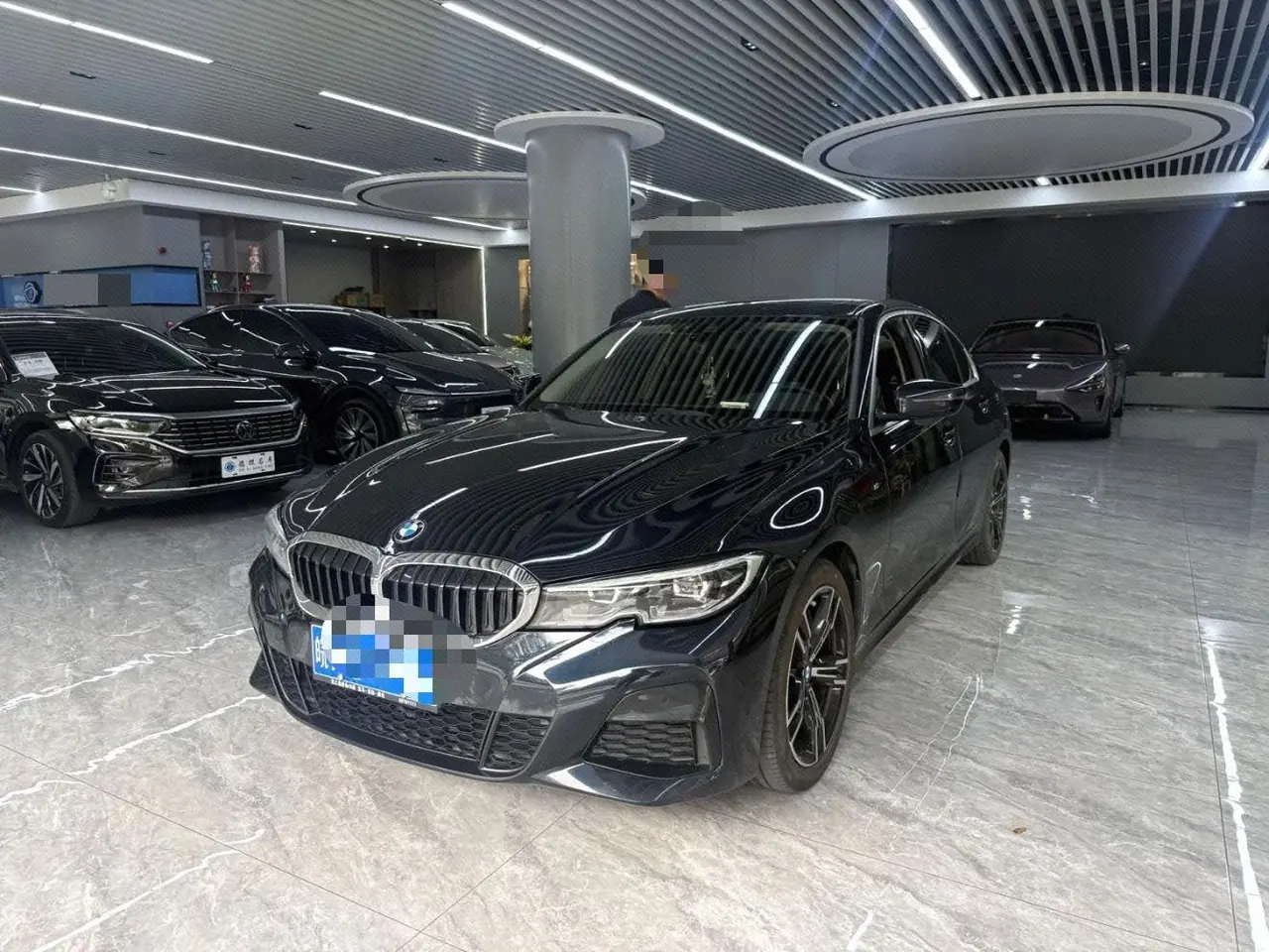 Open image lightbox: BMW 3 Series 2022 325i 2.0T M Sports Suit (Modified) Automatic Gear