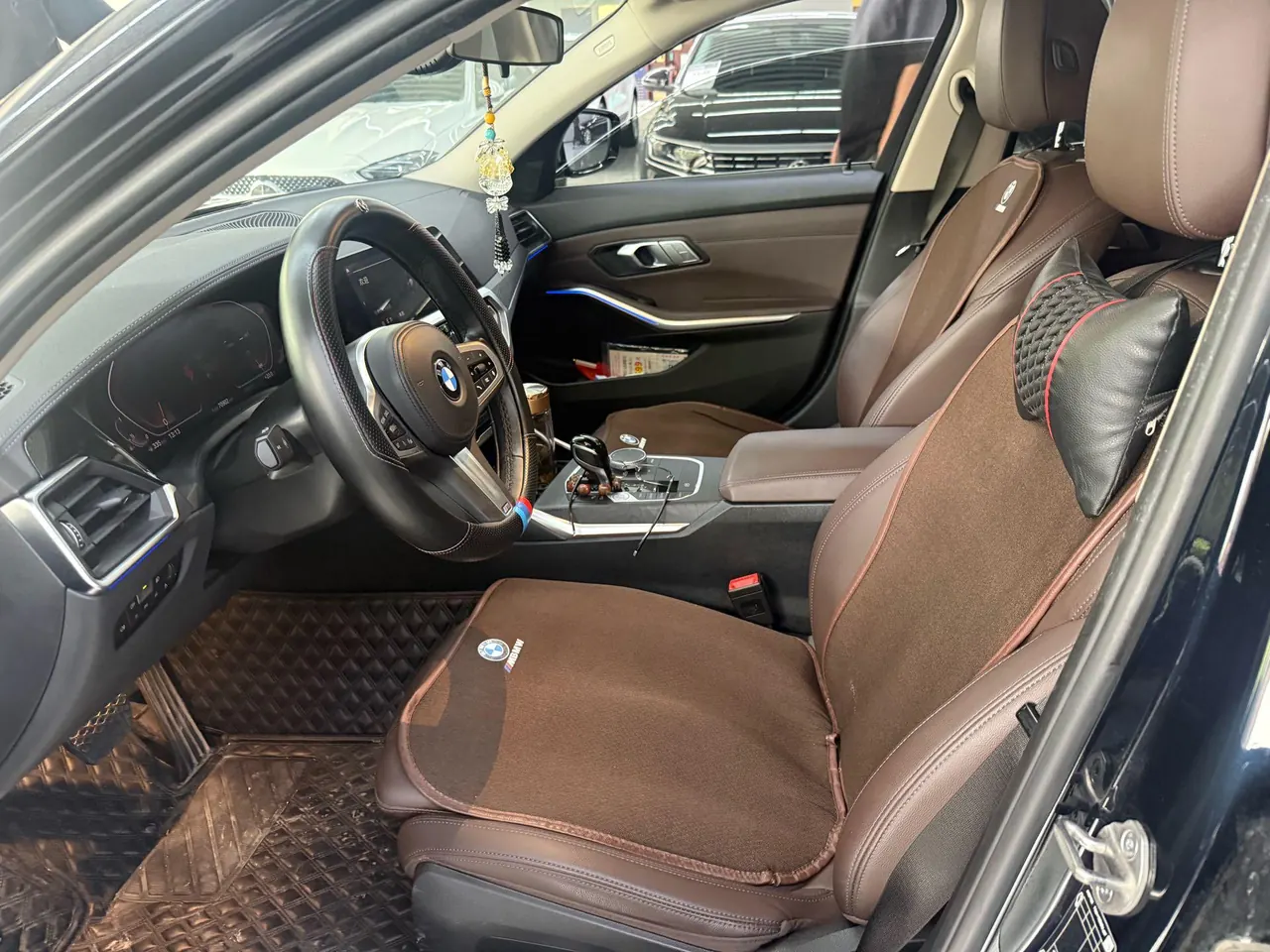 BMW 3 Series 2022 325i 2.0T M Sports Suit (Modified) Automatic Gear 3