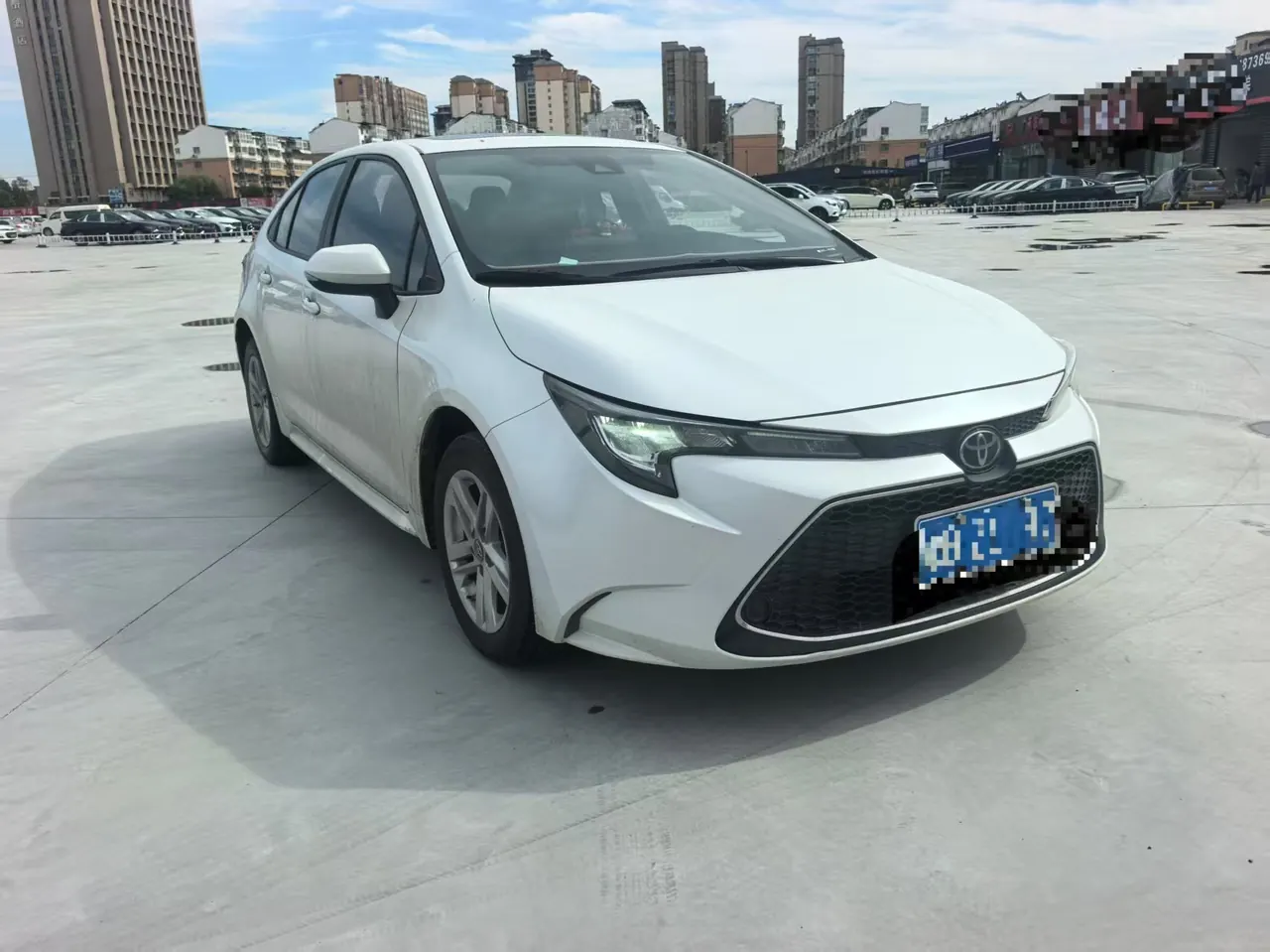 Toyota 2021 Lei Ling 1.2T Stepless 185T Deluxe Automatic Gear 2