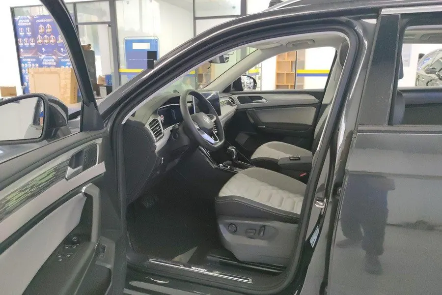 Volkswagen 2024 Tanyue 2.0TSI 330TSI Two-Drive R-Line High-Energy Edition Automatic Gear 4