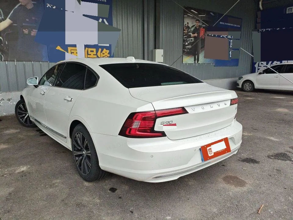 Volvo 2021 S90 48V 2.0T B5 Zhiyuan Deluxe Edition Automatic Gear 5