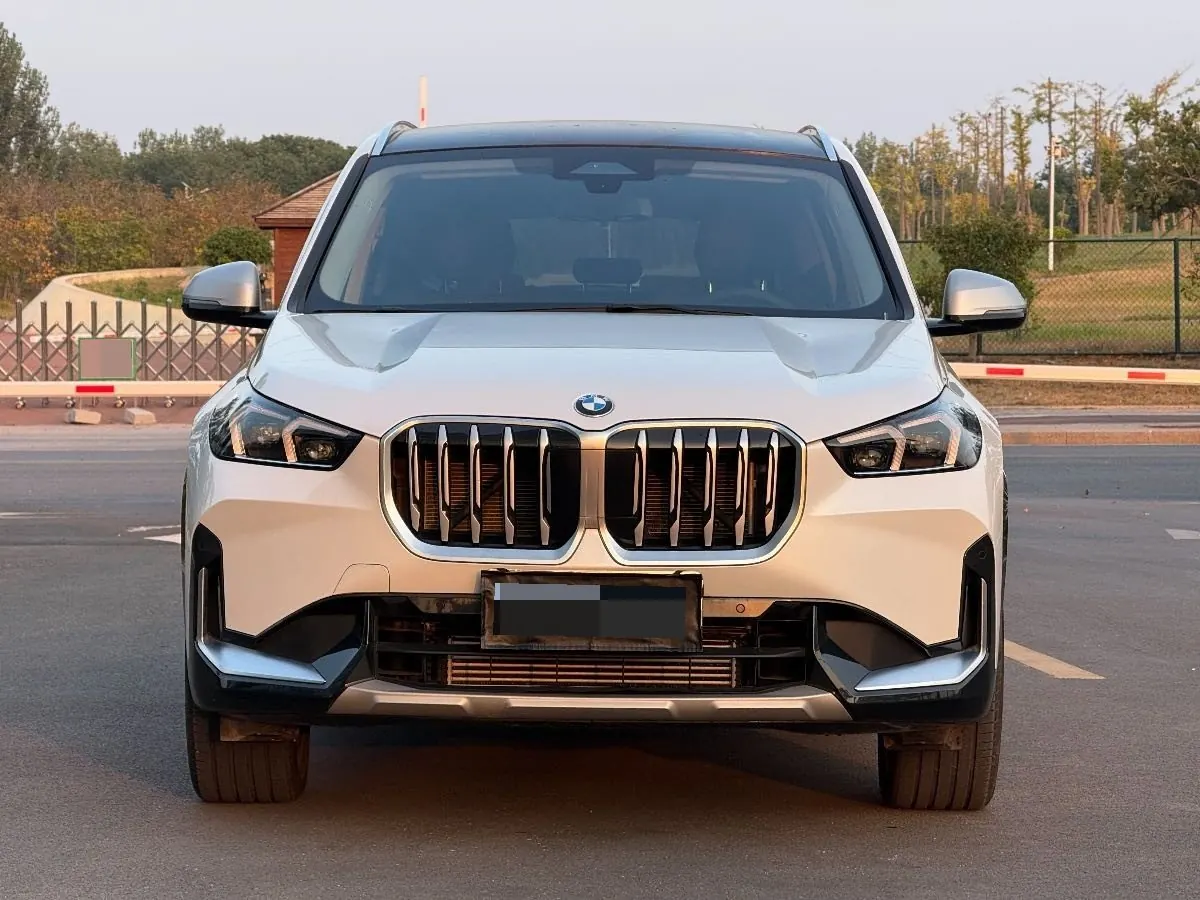 BMW 2024 X1 sDrive25Li 2.0T X design set automatic gear 2