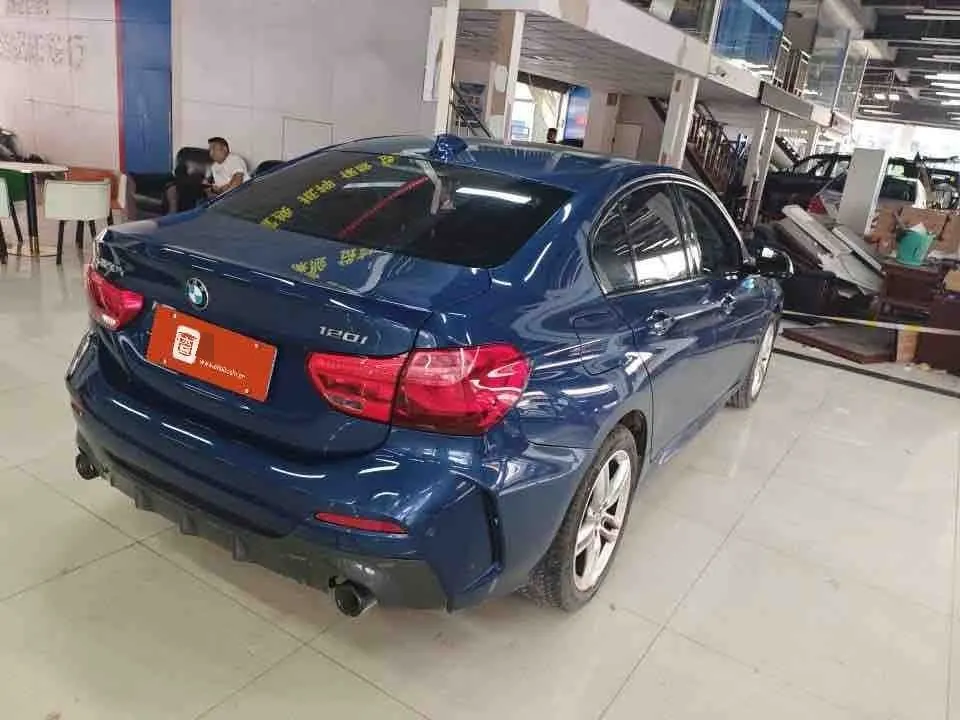 BMW 1 Series 2022 120i 1.5T M Sports Obsidian Night Edition Automatic Gear 8