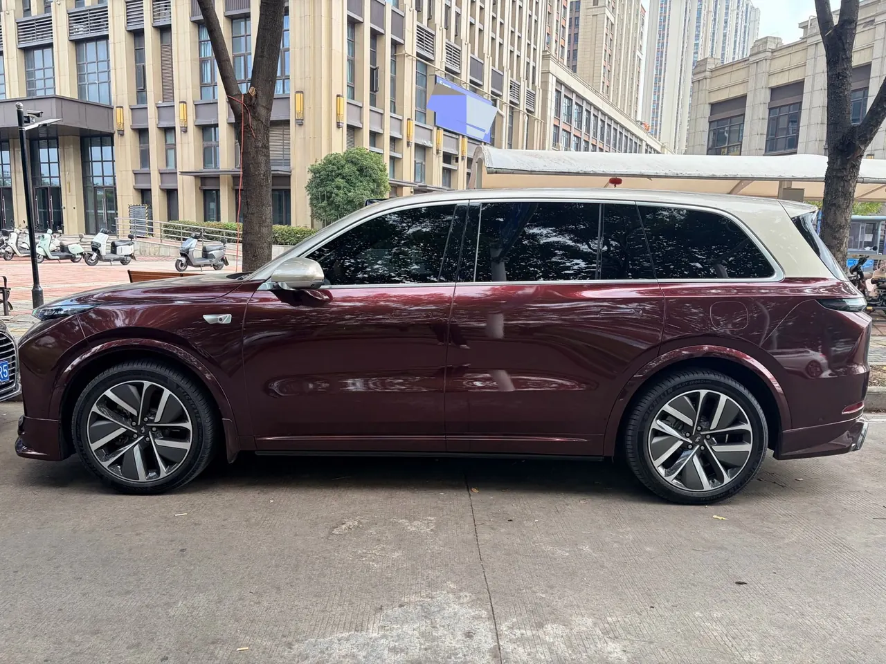 Li 2024 L9 Ultra automatic gear 3