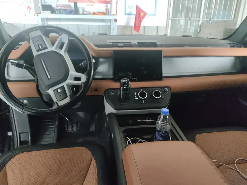 Land Rover Guard (Imported) 2022 Guard 110 48V 3.0T P400 X-DYNAMIC HSE Automatic Gear 5