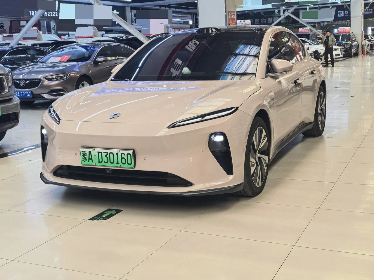 NIO 2024 ET5 75kWh automatic gear - View 1