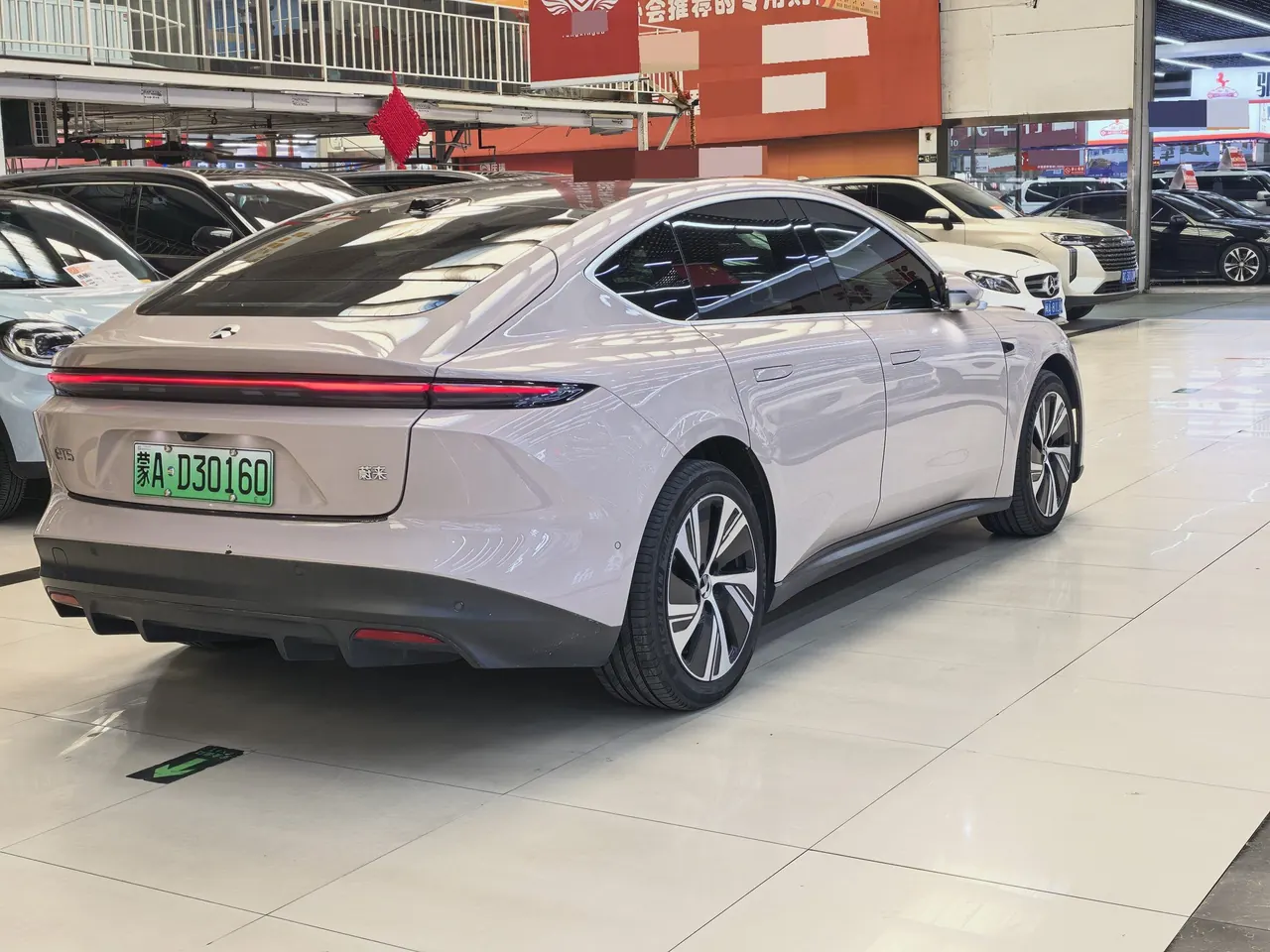 NIO 2024 ET5 75kWh automatic gear 8