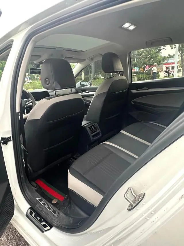 Volkswagen 2021 Golf 8 PRO 1.4TSI 280TSI Automatic 4