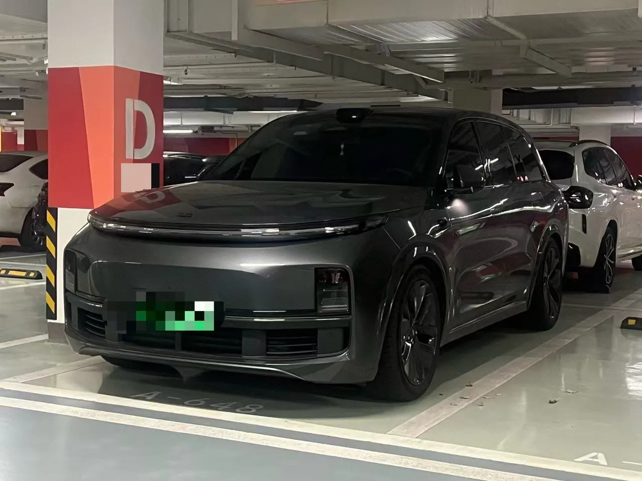 Li 2024 L8 Ultra Automatic - View 1