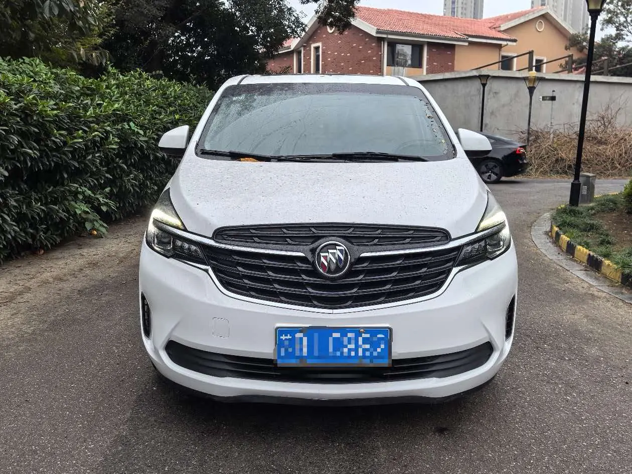 Buick 2021 GL8 Land Business Class 2.0T 652T Luxury Automatic Gear 5