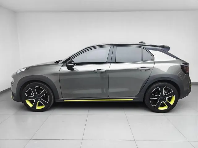 LYNK&amp;CO 2022 LYNK&amp;CO 02 2.0TD Yao Pro automatic gear 3