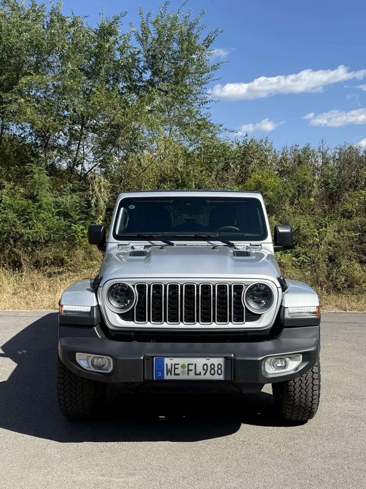 Jeep herdsman (imported) 2024 herdsman 2.0T Sahara four-door automatic gear 2