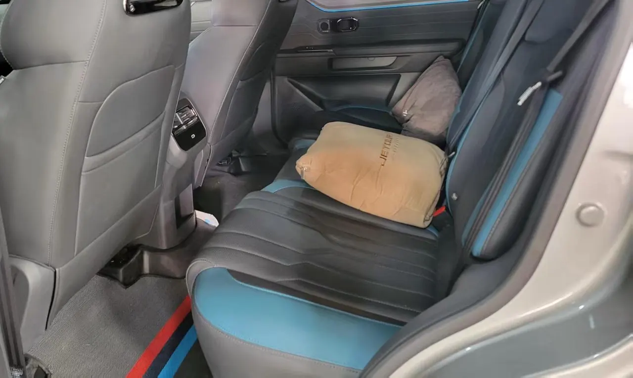 Jetour 2024 Shanhai L6 1.5TD ULTRA automatic gear 4
