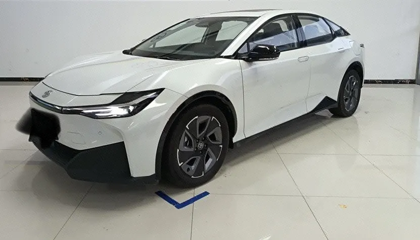 Toyota 2024 bZ 3 517km Elite PRO Automatic - View 1