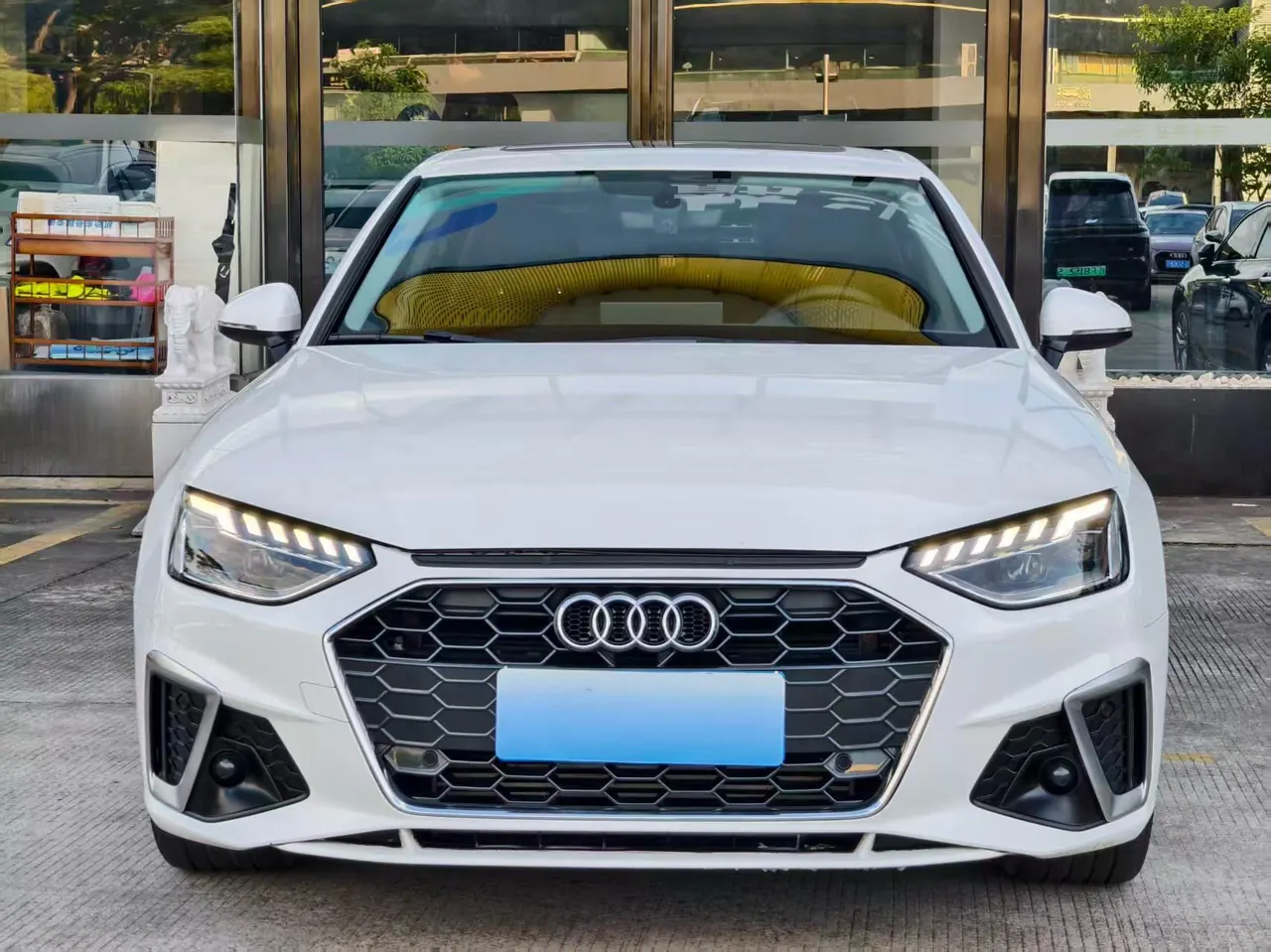 Audi 2024 A4L 2.0TFSI 45TFSI Quattro Selected Dynamic Automatic 2