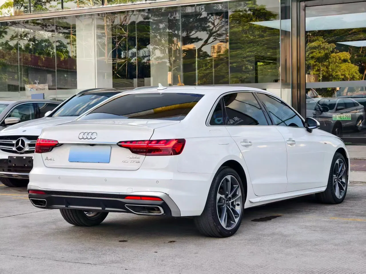 Audi 2024 A4L 2.0TFSI 45TFSI Quattro Selected Dynamic Automatic 7