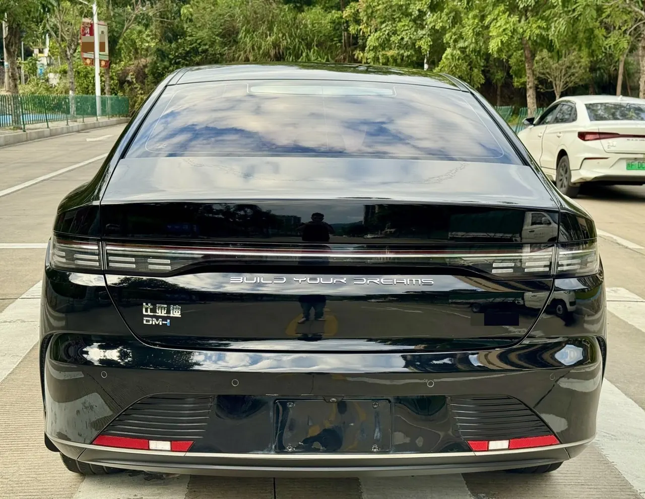 BYD 2022 destroyer 05 DM-i 1.5 stepless 120KM noble automatic gear 8