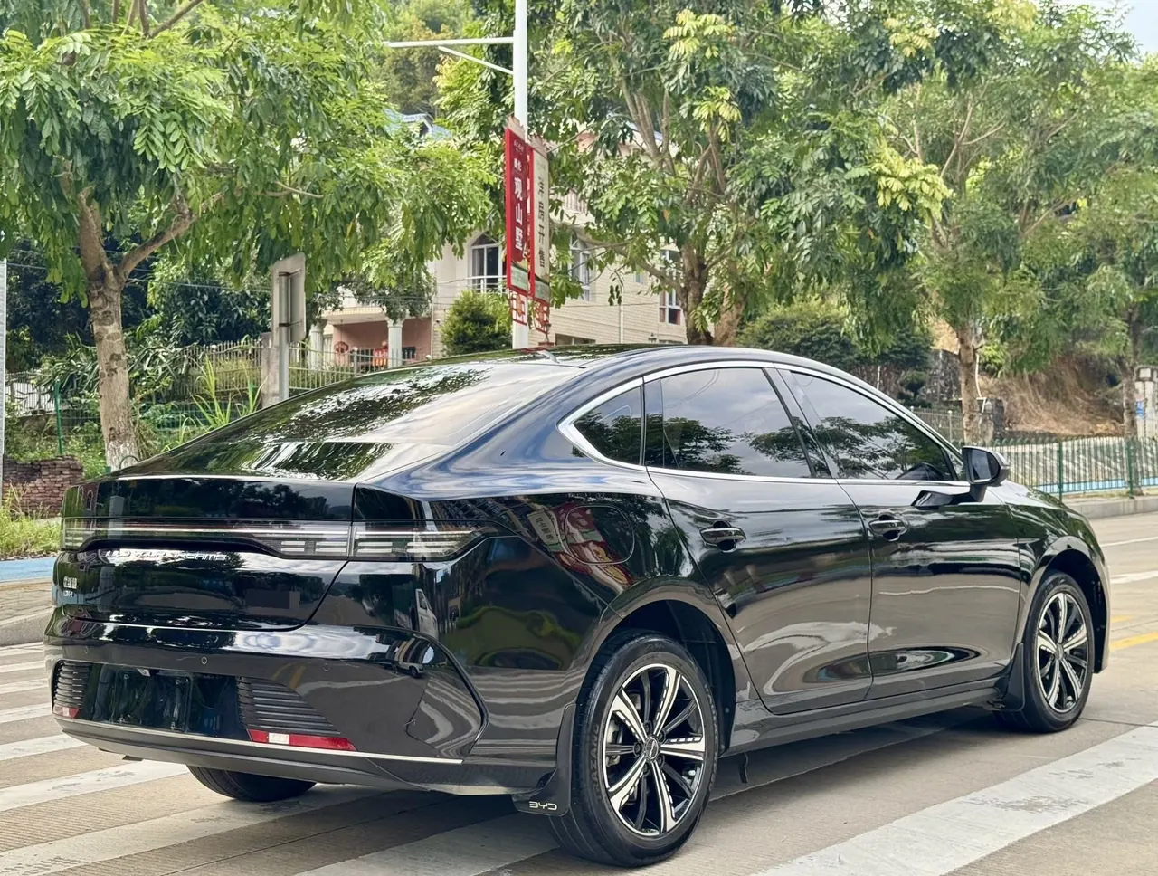 BYD 2022 destroyer 05 DM-i 1.5 stepless 120KM noble automatic gear 9