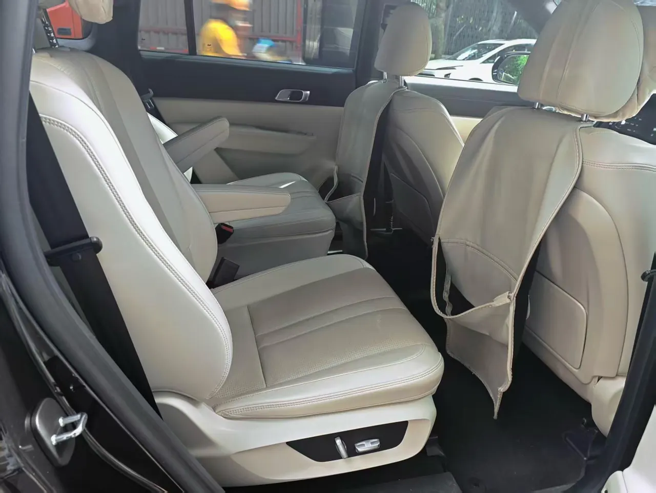 Li 2020 ONE 1.2T extended range 7-seat automatic gear 3