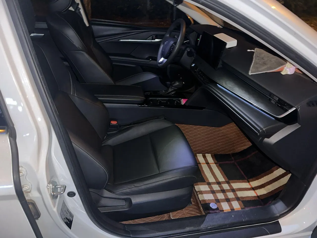 Toyota 2024 Camry 2.0E Stepless Elite Edition Automatic Gear 6