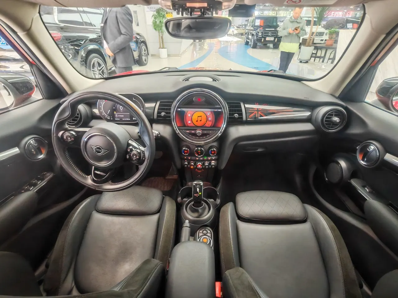 MINI Mini 5-Door (Imported) 2021 Mini Cooper 1.5T Artist Automatic Gear 4