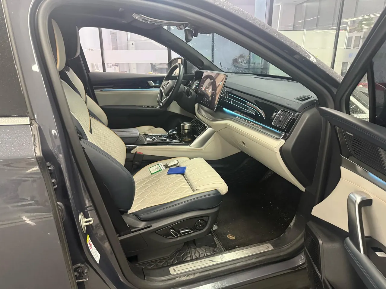 BYD Tang New Energy 2022 Tang EV 635km Four-wheel Drive Flagship Automatic Gear 7