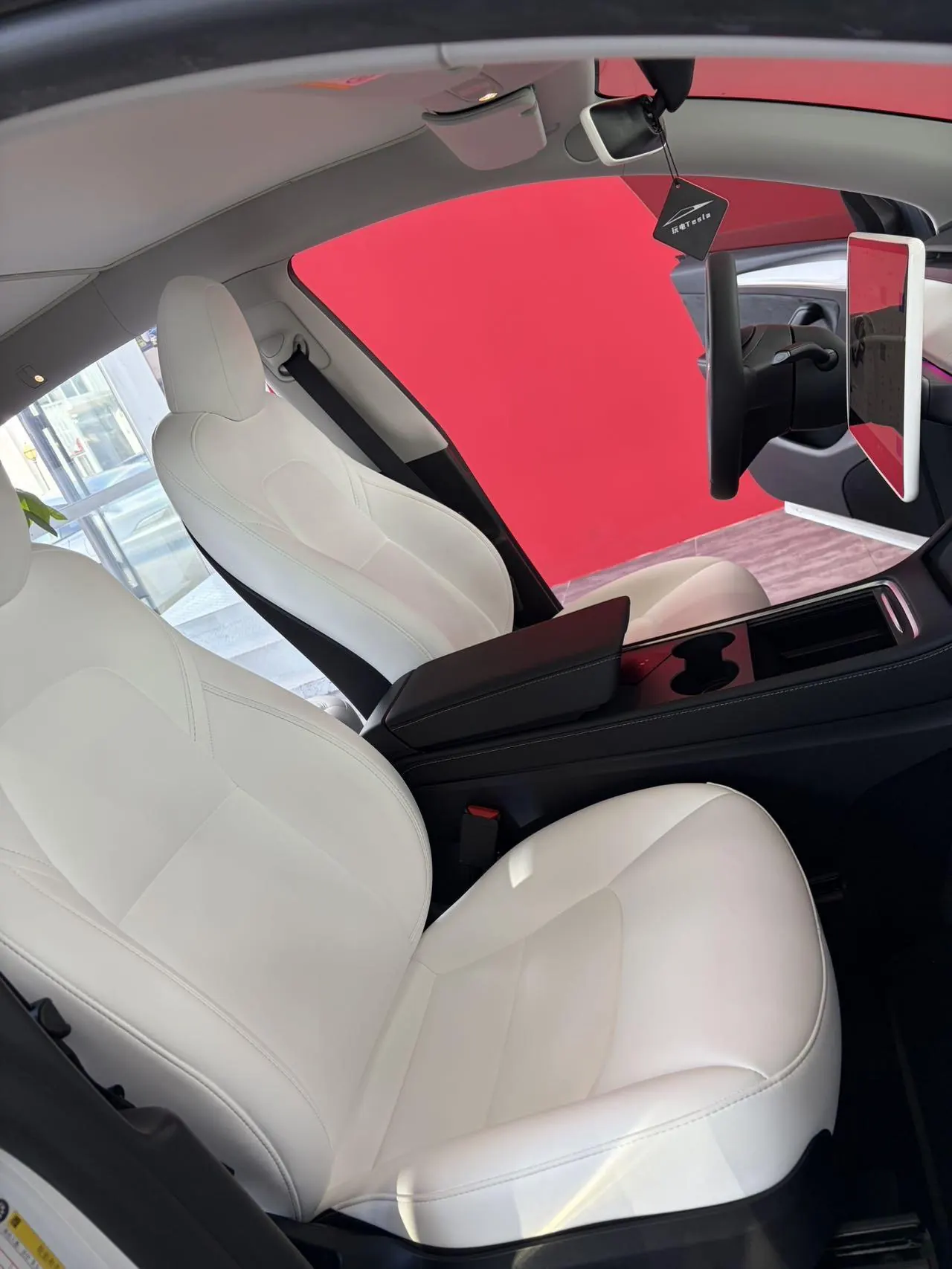 Tesla 2024 Model Y long endurance all-wheel drive version automatic transmission 5