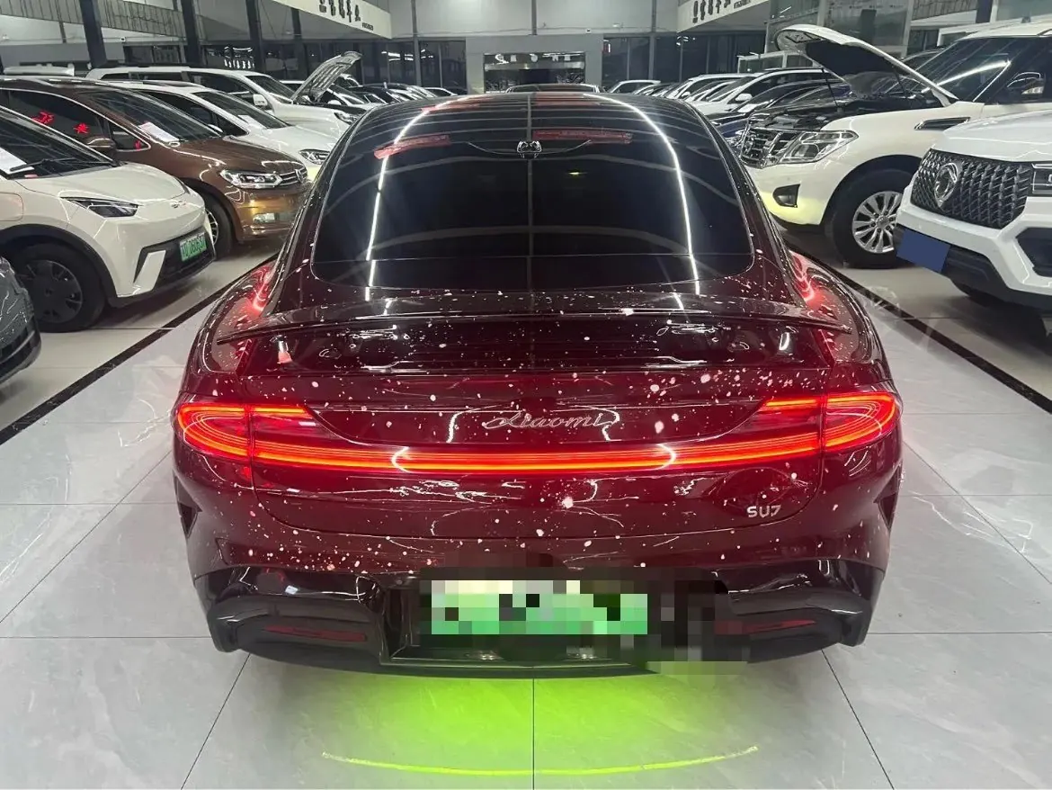 MI 2024 SU 7 700km Rear Drive Long Endurance Smart Driving Edition Automatic Gear 8