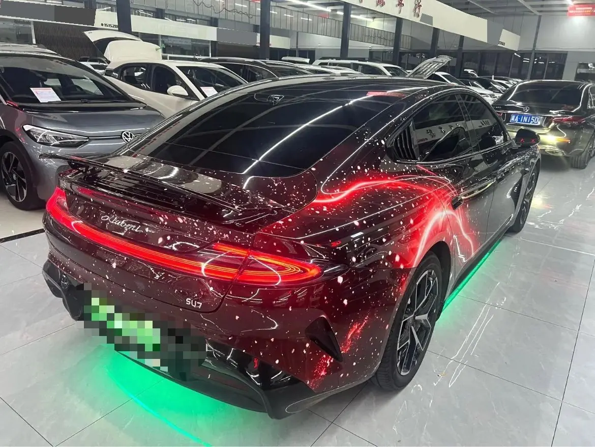 MI 2024 SU 7 700km Rear Drive Long Endurance Smart Driving Edition Automatic Gear 9