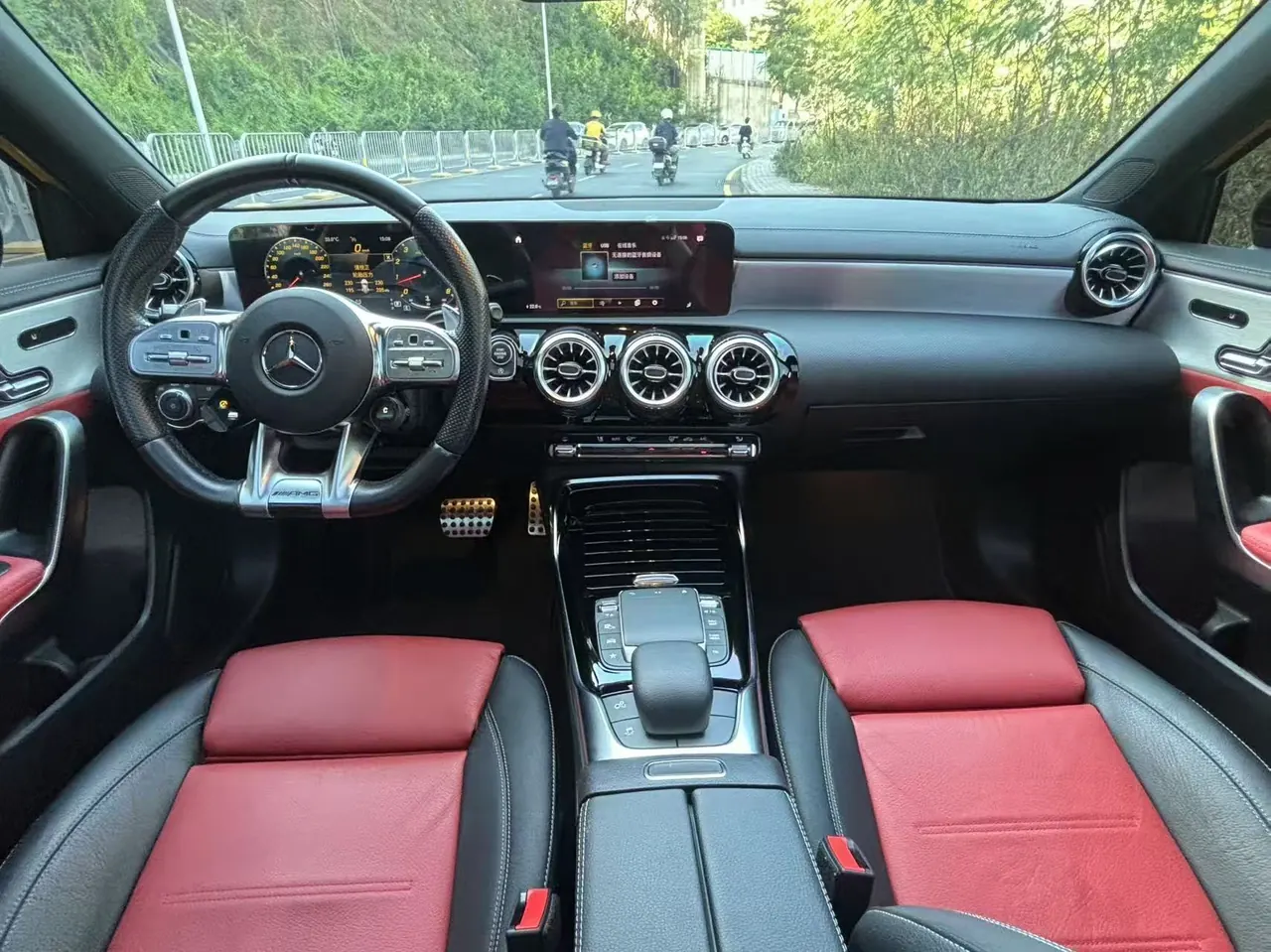 Mercedes Benz Class A AMG (Imported) 2022 A 35 AMG 4MATIC 2.0T Automatic Gear 6