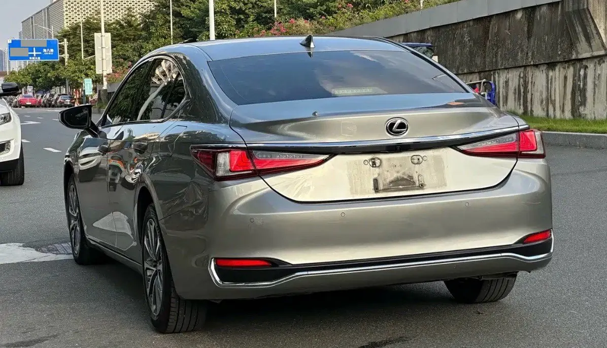 Lexus ES (Imported) 2021 ES200 2.0 Stepless Premium Edition Automatic Gear 5