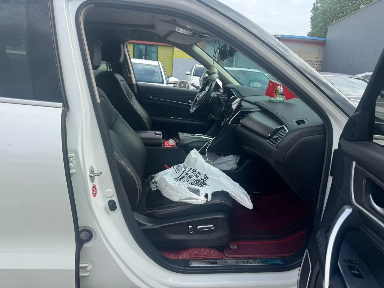Honda 2020 Crown Road 2.0T 370TURBO Two-Drive Deluxe Automatic Gear 5