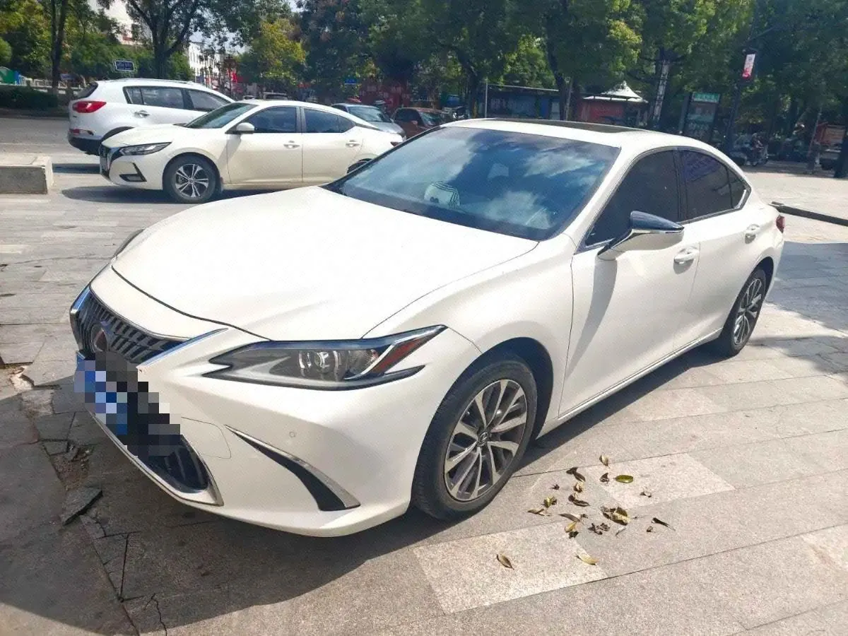 Open image lightbox: Lexus ES (Imported) 2021 ES200 2.0 Stepless Premium Edition Automatic Gear