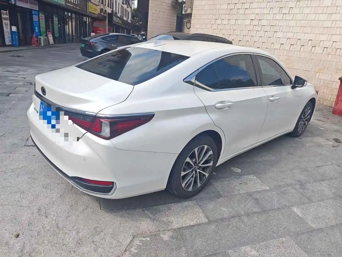 Lexus ES (Imported) 2021 ES200 2.0 Stepless Premium Edition Automatic Gear 6