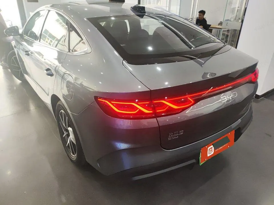 BYD 2025 Qin L DM-i 1.5 stepless smart driving version 120KM Exceed automatic gear 3