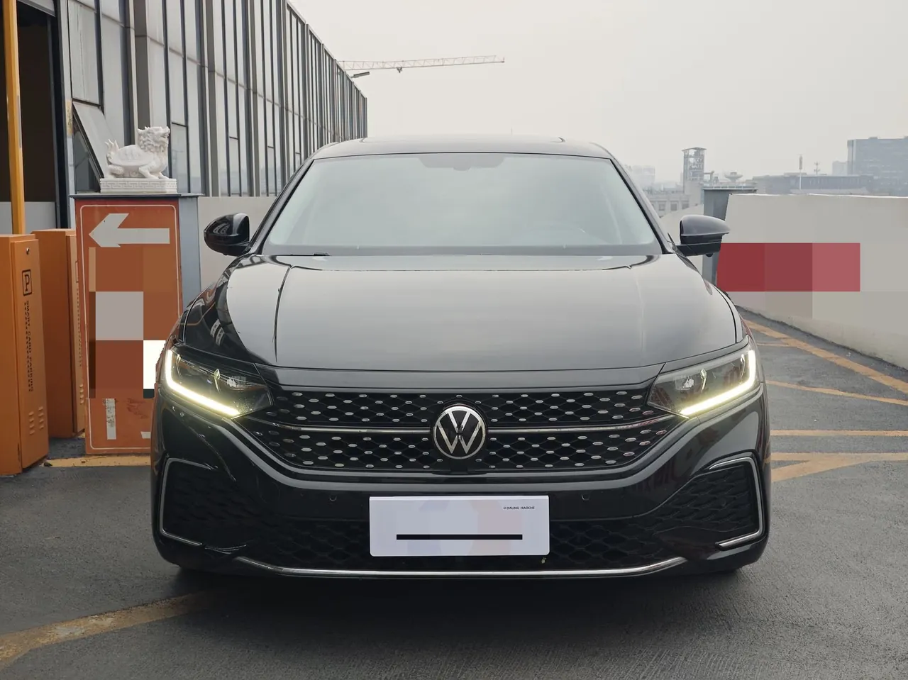 Volkswagen 2022 Passat 2.0TSI 330TSI Star Elite Edition Automatic Gear 2