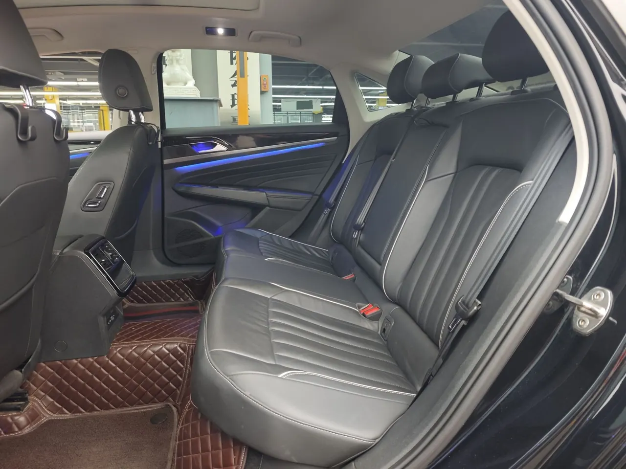 Volkswagen 2022 Passat 2.0TSI 330TSI Star Elite Edition Automatic Gear 4