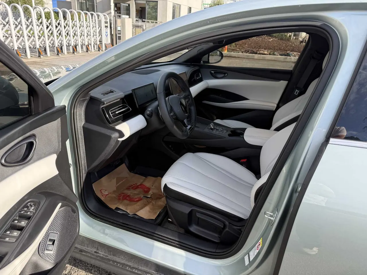 BYD 2025 seals 06 DM-i 1.5 stepless smart driving version 80KM luxury automatic gear 5