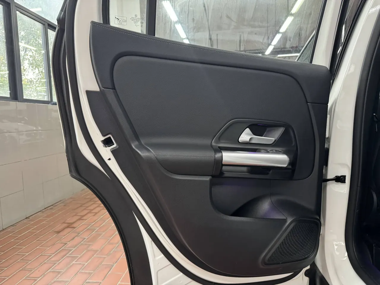 Mercedes Benz 2024 GLA 220 2.0T automatic gear 12