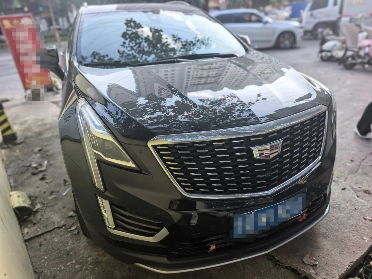 Cadillac 2024 XT5 48V 2.0T Two-Drive Fashion Automatic Gear 3