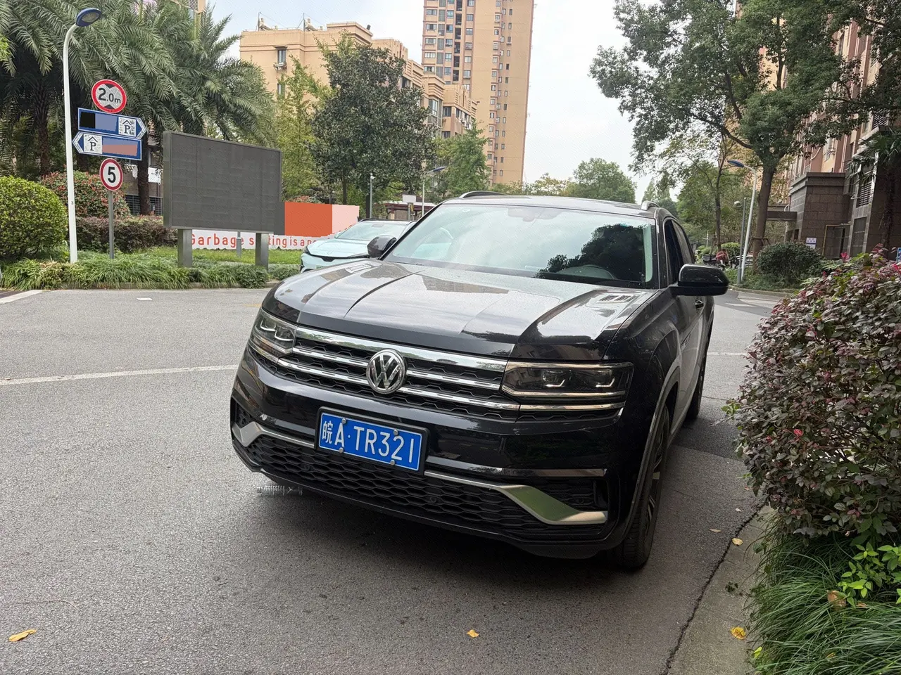 Volkswagen 2020 Tuang X 2.0TSI 380TSI Four-wheel Drive Deluxe Edition Automatic Gear - View 1