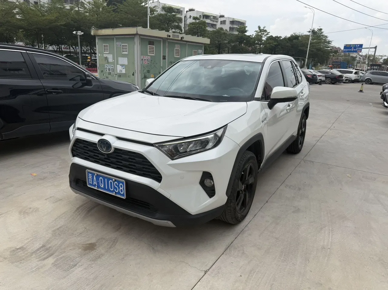 Toyota 2020 RAV4 Rongfang Double Engine 2.5 Stepless Four-wheel Drive Flagship Automatic Gear - View 1