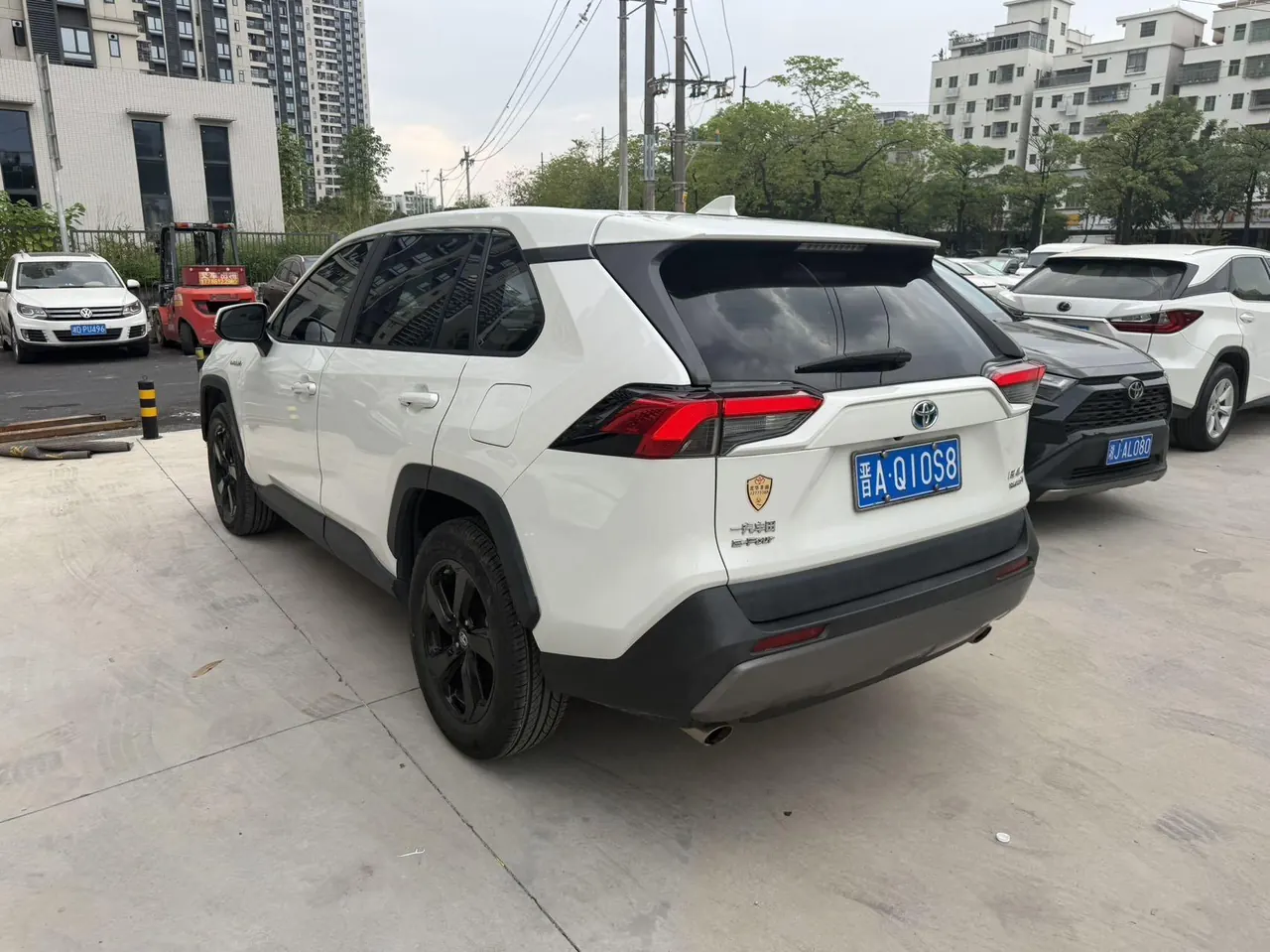 Toyota 2020 RAV4 Rongfang Double Engine 2.5 Stepless Four-wheel Drive Flagship Automatic Gear 4
