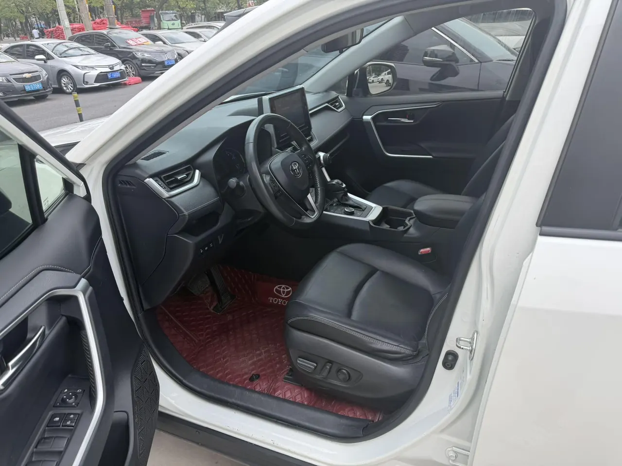 Toyota 2020 RAV4 Rongfang Double Engine 2.5 Stepless Four-wheel Drive Flagship Automatic Gear 5