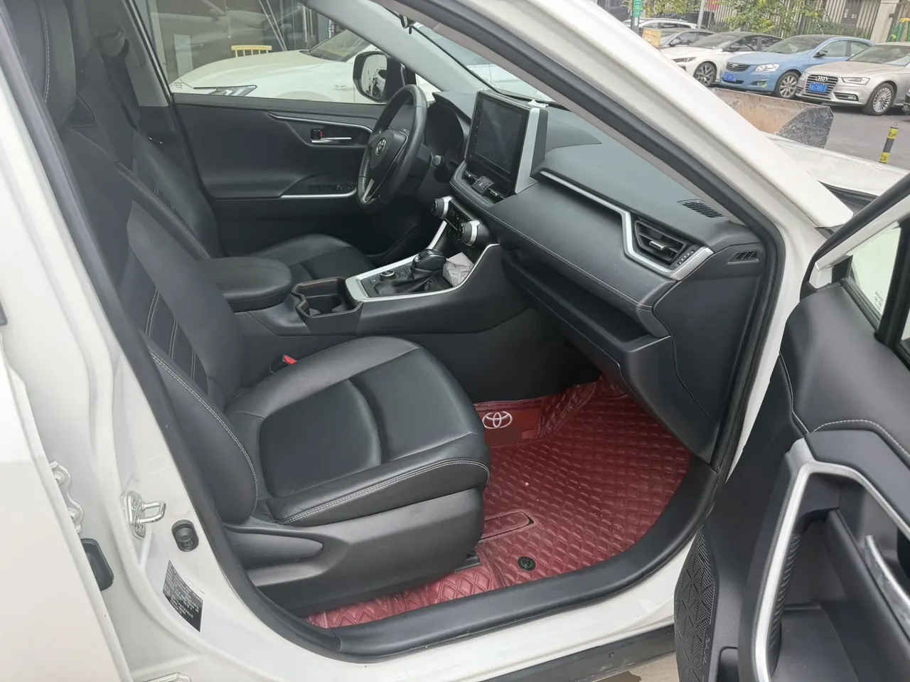 Toyota 2020 RAV4 Rongfang Double Engine 2.5 Stepless Four-wheel Drive Flagship Automatic Gear 7