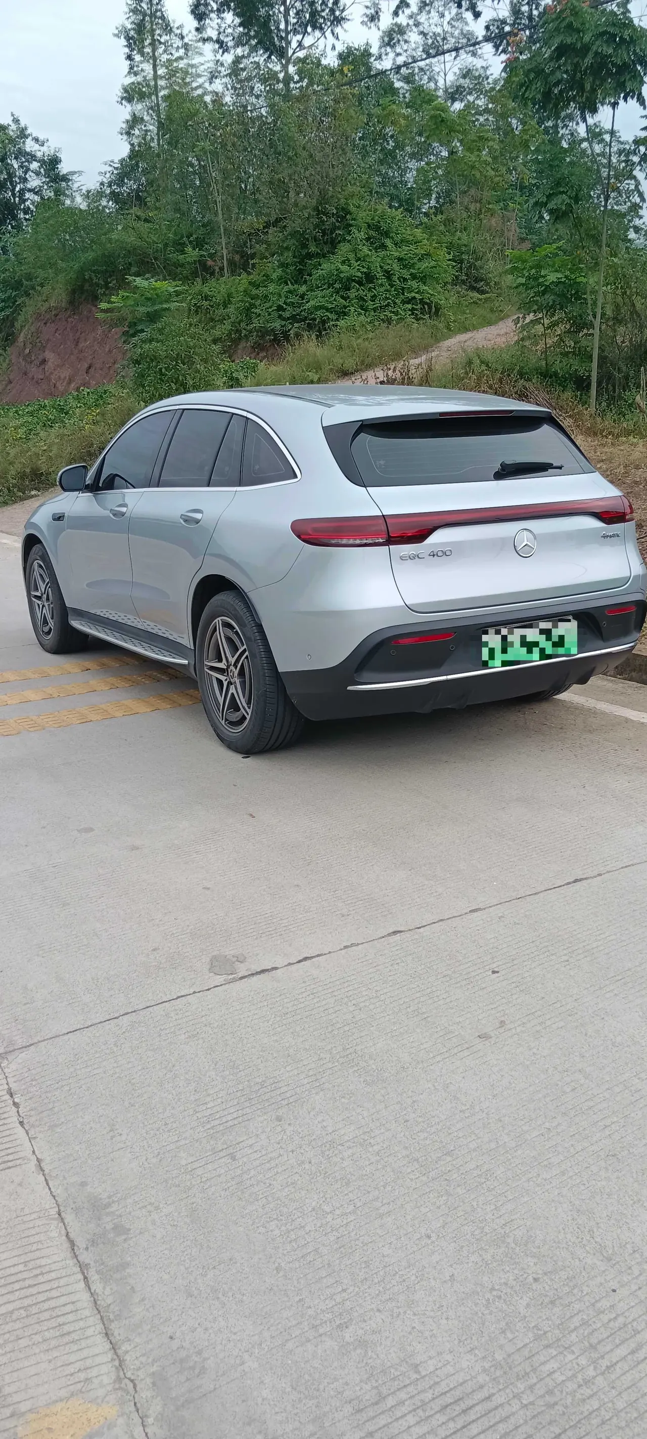 Mercedes Benz 2021 EQC 400 4MATIC EQC 400 4MATIC automatic gear 5