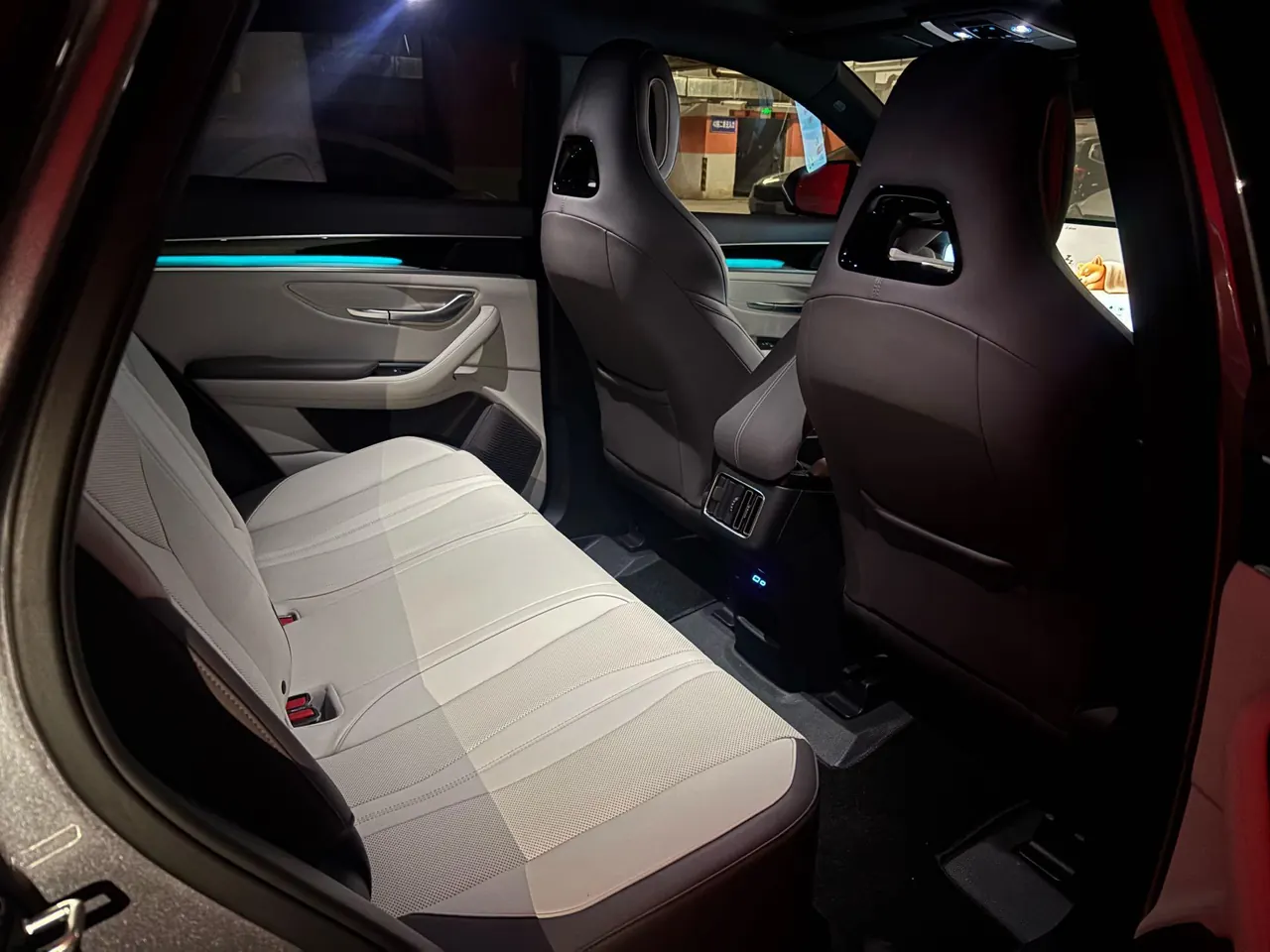 BYD Song PLUS New Energy 2025 Song PLUS DM-i 1.5 Stepless 112KM Honorable Automatic Gear 3
